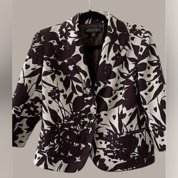 Jackets & Blazers - Lafayette 148 New York Jungle Print Crop Suit Jacket Size2 Classic piece